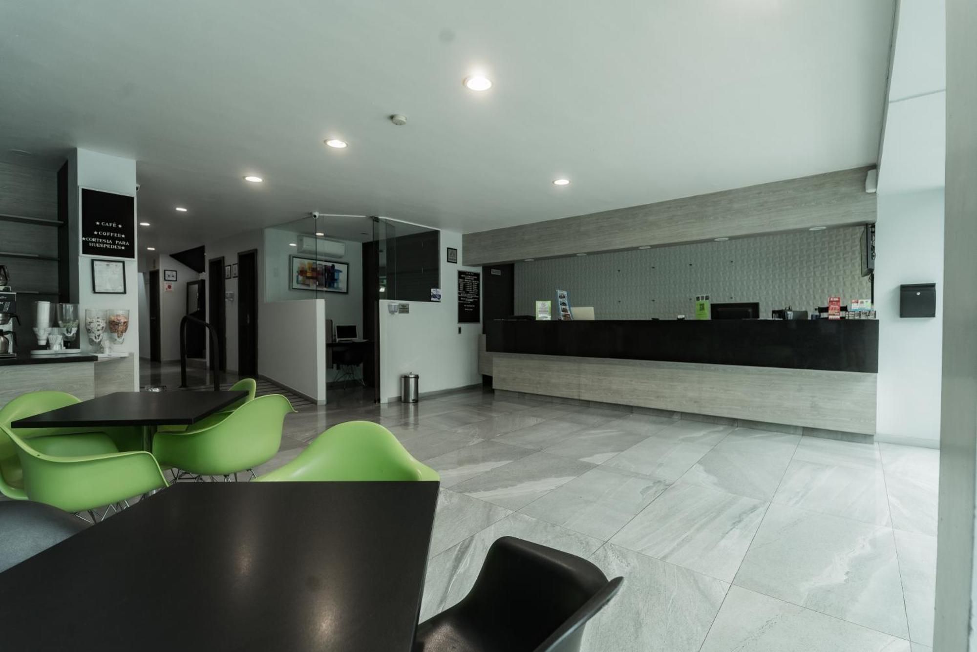 Hotel Lemon Green -Zona Expo Frente Al Centro De Convenciones Guadalajara Ngoại thất bức ảnh