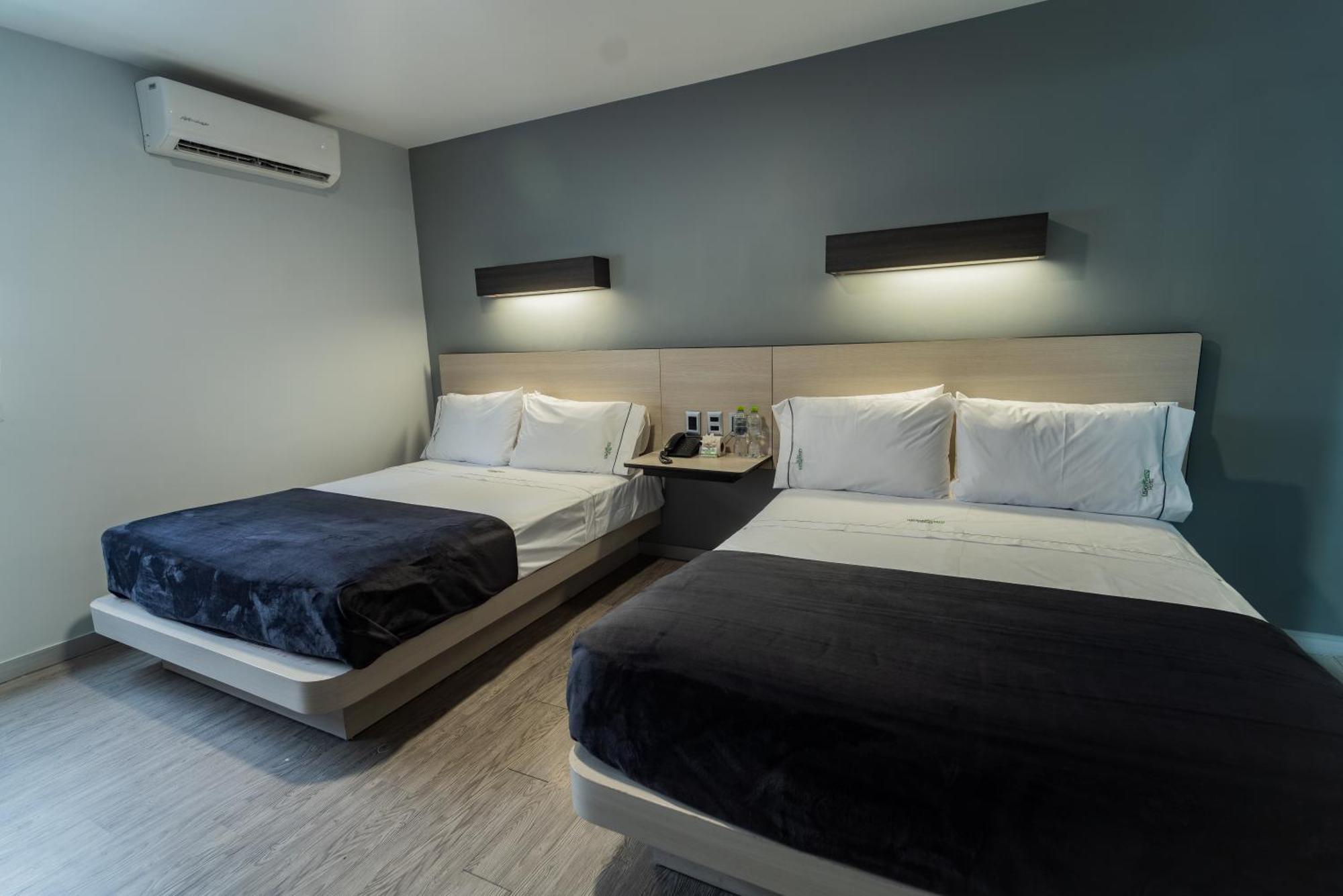 Hotel Lemon Green -Zona Expo Frente Al Centro De Convenciones Guadalajara Ngoại thất bức ảnh