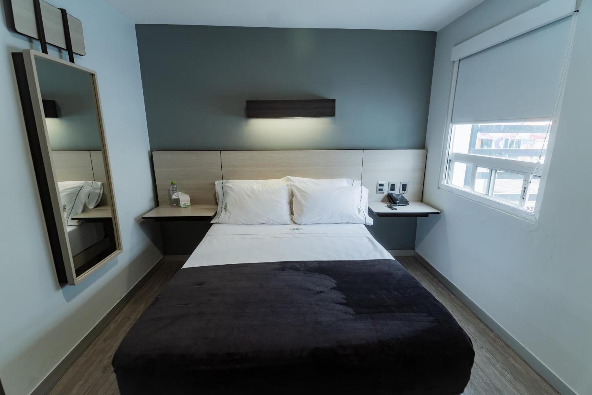 Hotel Lemon Green -Zona Expo Frente Al Centro De Convenciones Guadalajara Ngoại thất bức ảnh