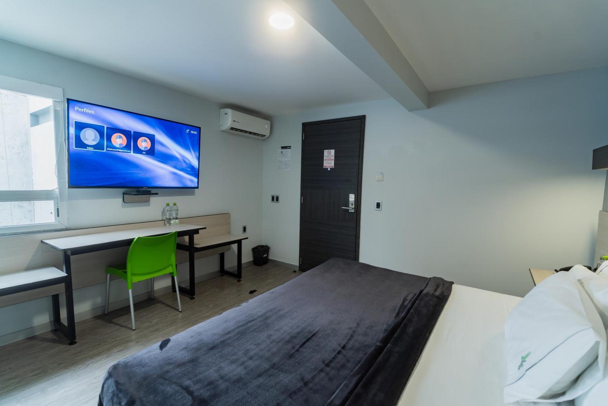 Hotel Lemon Green -Zona Expo Frente Al Centro De Convenciones Guadalajara Ngoại thất bức ảnh