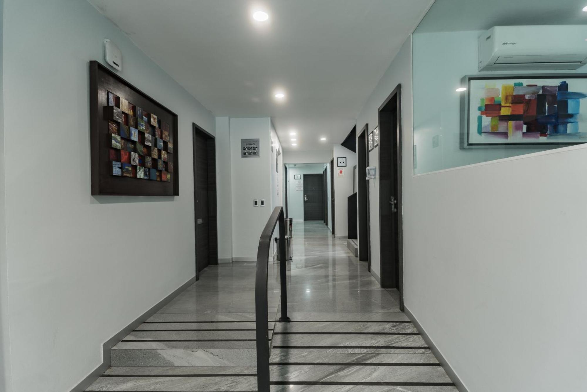 Hotel Lemon Green -Zona Expo Frente Al Centro De Convenciones Guadalajara Ngoại thất bức ảnh