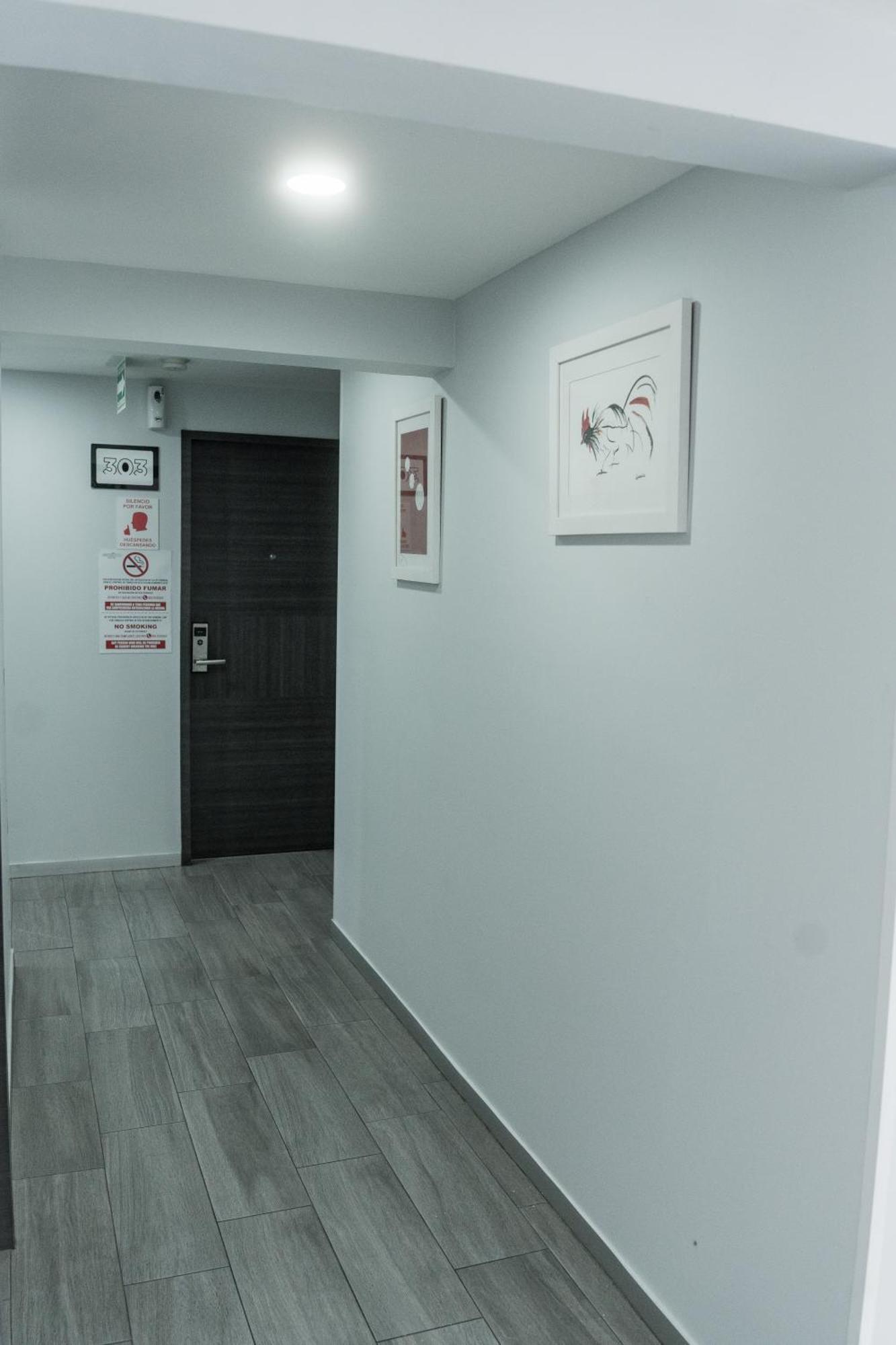 Hotel Lemon Green -Zona Expo Frente Al Centro De Convenciones Guadalajara Ngoại thất bức ảnh